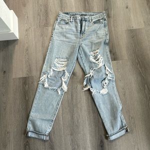 Women’s mom jeans